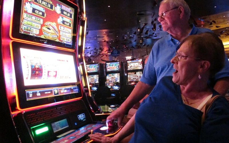 Reinvent Online Casino Without Looking Like An Amateur